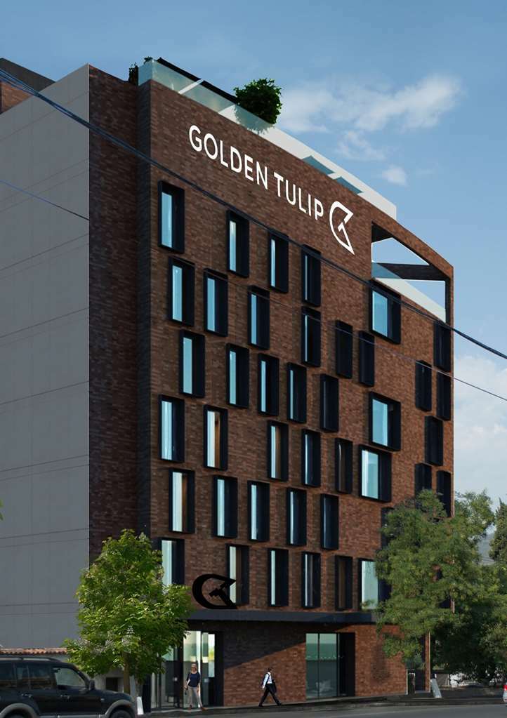 ホテル Golden Tulip Design ティビリシ エクステリア 写真